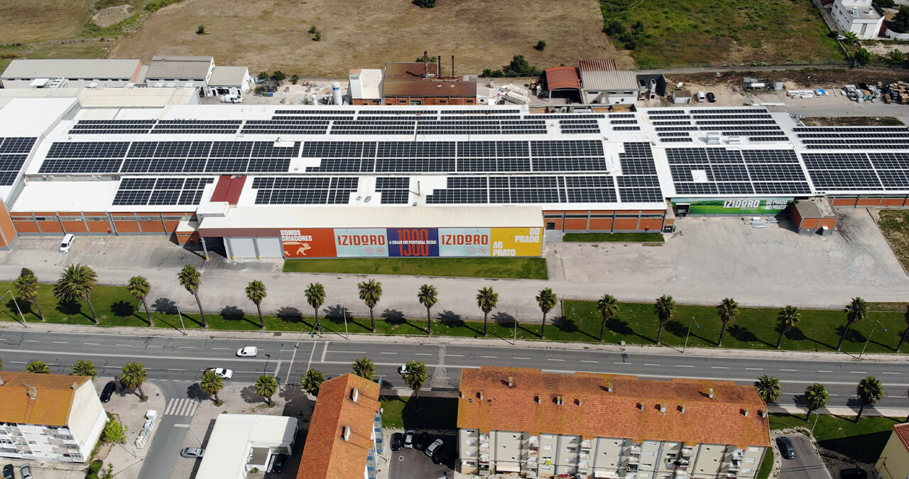 aerial view of the montalva/izidoro group factory with helexia panels