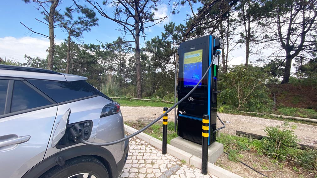 Praia d&#039;el Rey with Helexia electric charger