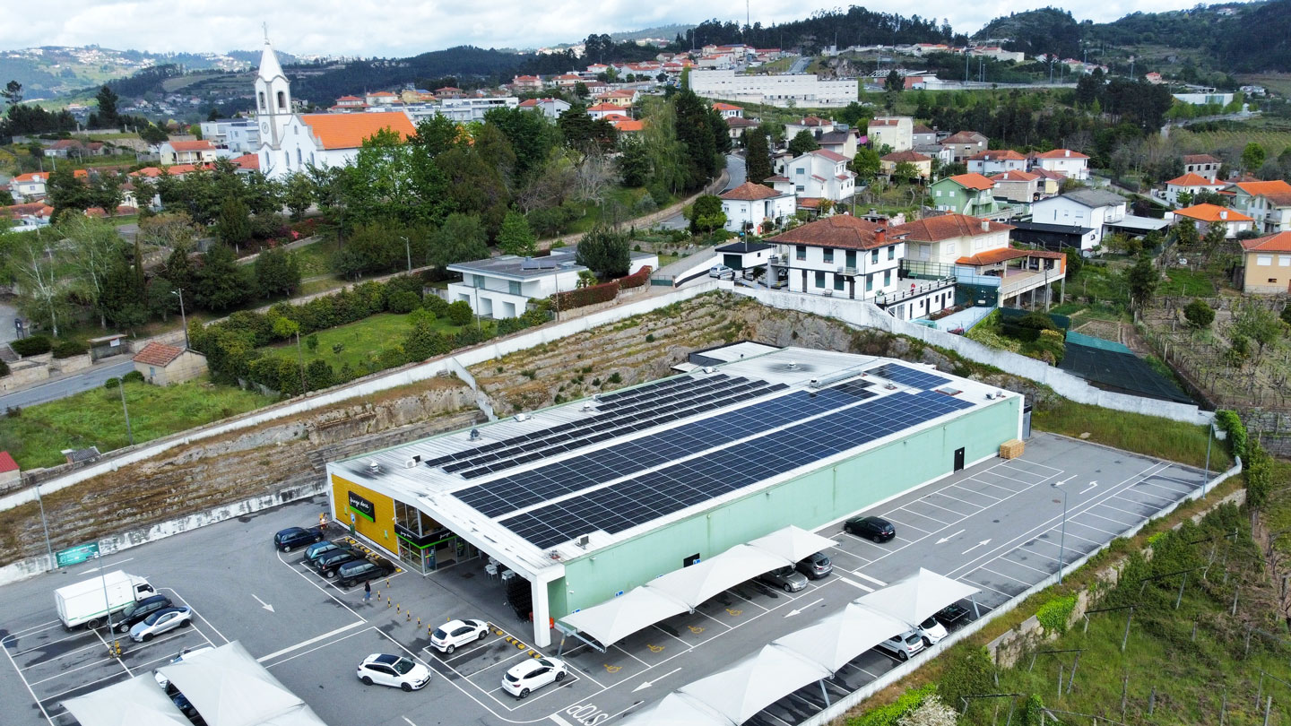 pingo doce vila meã with solar panels